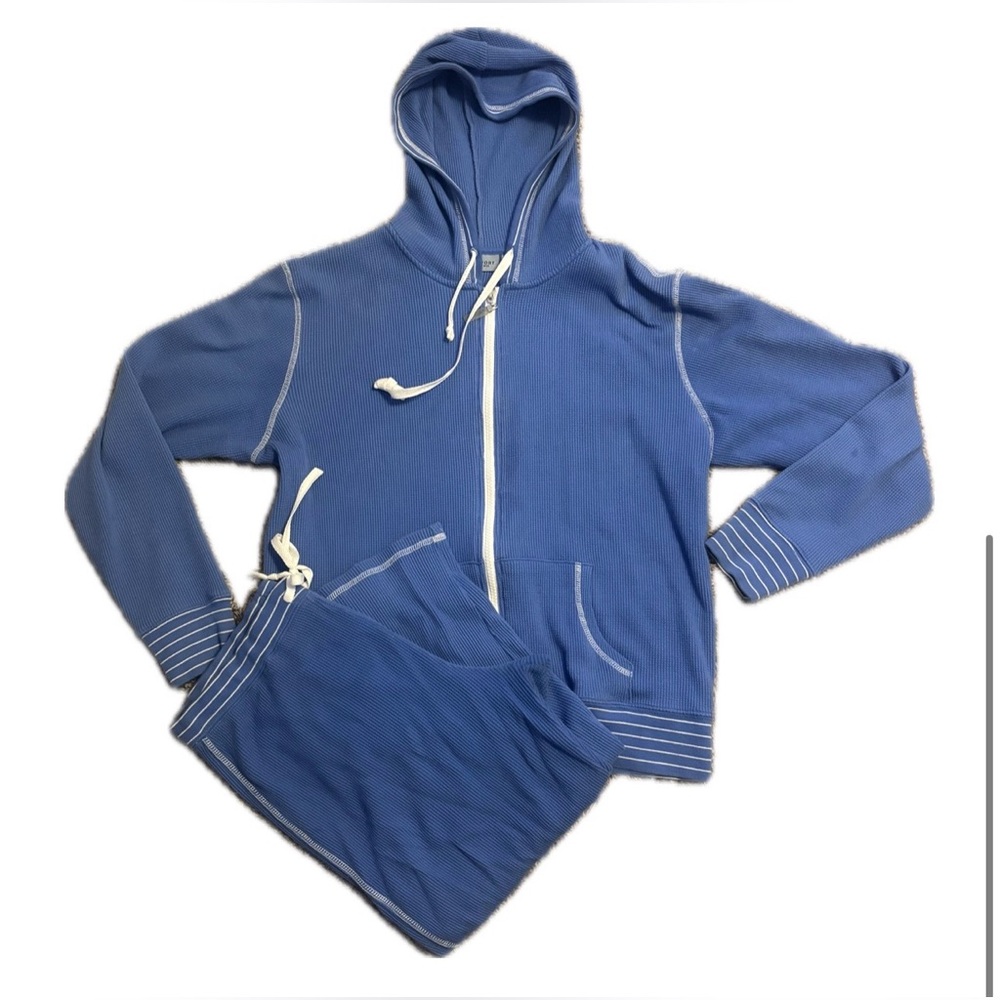 Bill Blass Blassport Lounge Set